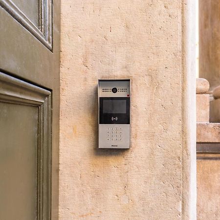 Dimora Doria D'Angri Bed & Breakfast Naples Exterior photo